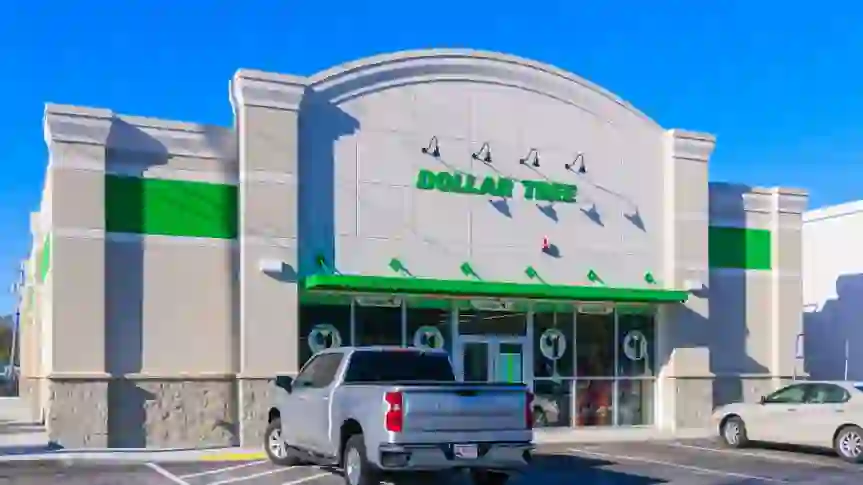8 Tips for Holiday Shopping at Dollar Stores