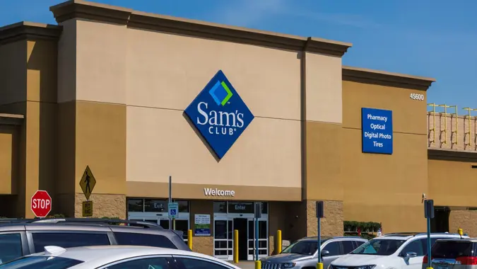 8 Things You Must Buy at Sam’s Club While on a Retirement Budget