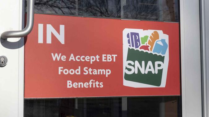 Food Stamps: 4 States That Are Paying a Lot Less in SNAP — Is Yours One of Them?