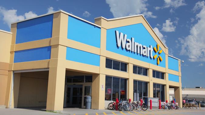 The Best Day of the Week To Shop at Walmart