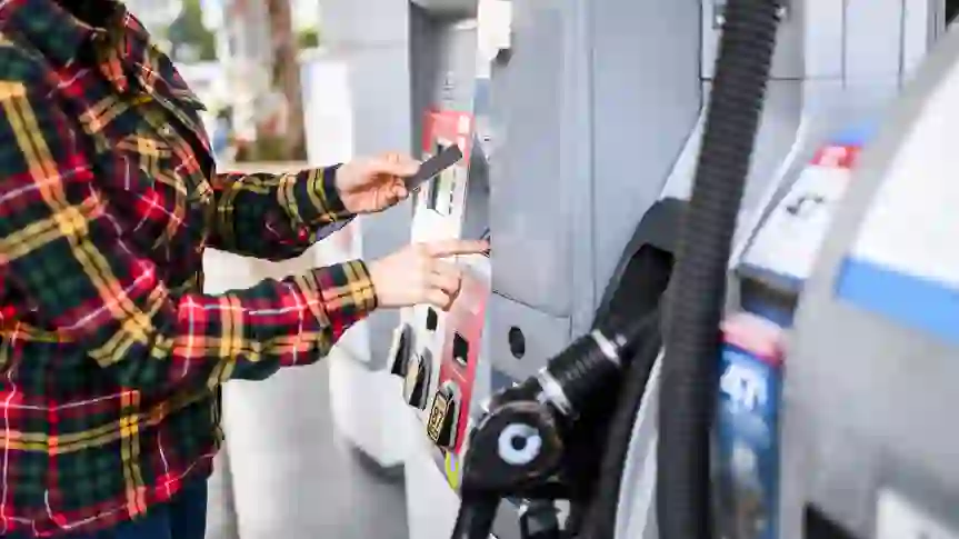10 Ways To Protect Yourself From Credit Card Fraud at Gas Stations