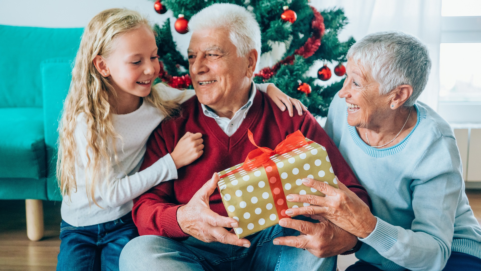 6 Top Holiday Gifts To Buy for Retirees, According to Shopping Experts