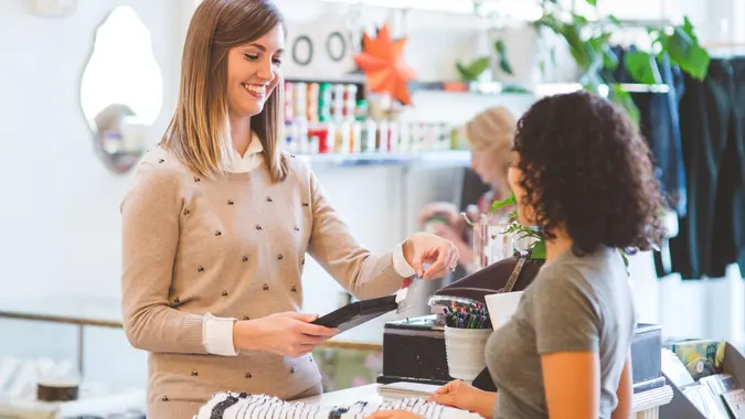 5 Key Signs Your Retail Job Is Draining Your Wallet and Joy