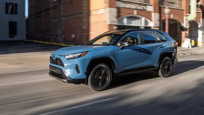 bz4x, plano, rav4, toyota