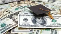 7 Expert Tips To Pay Off Your Student Loans in 1 Year