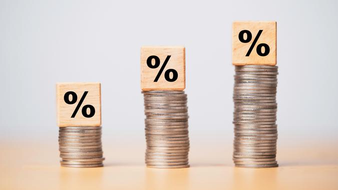 What’s the Average Interest Rate for Savings Accounts?