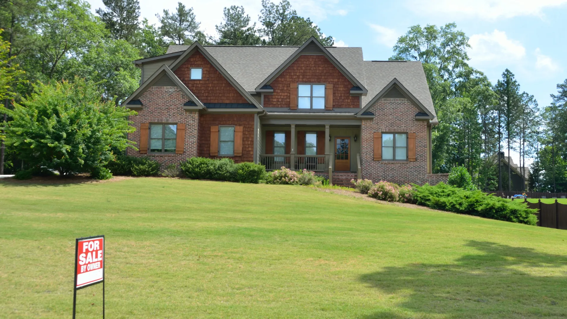 Luxury home for sale at Georgia, USA.