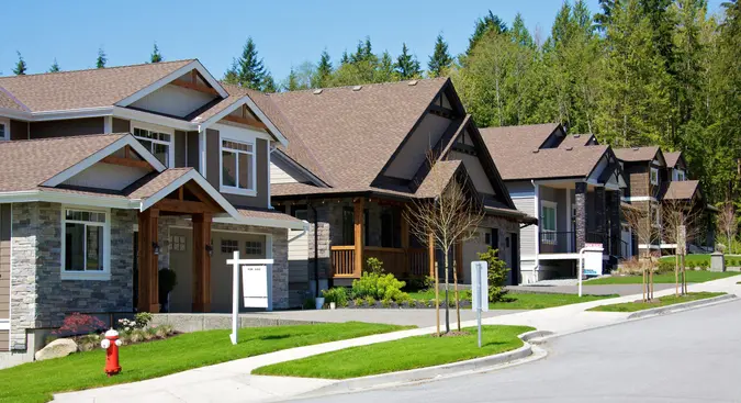 Luxury modern homes for sale.