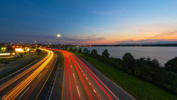 Maine-traffic-iStock-1067961912