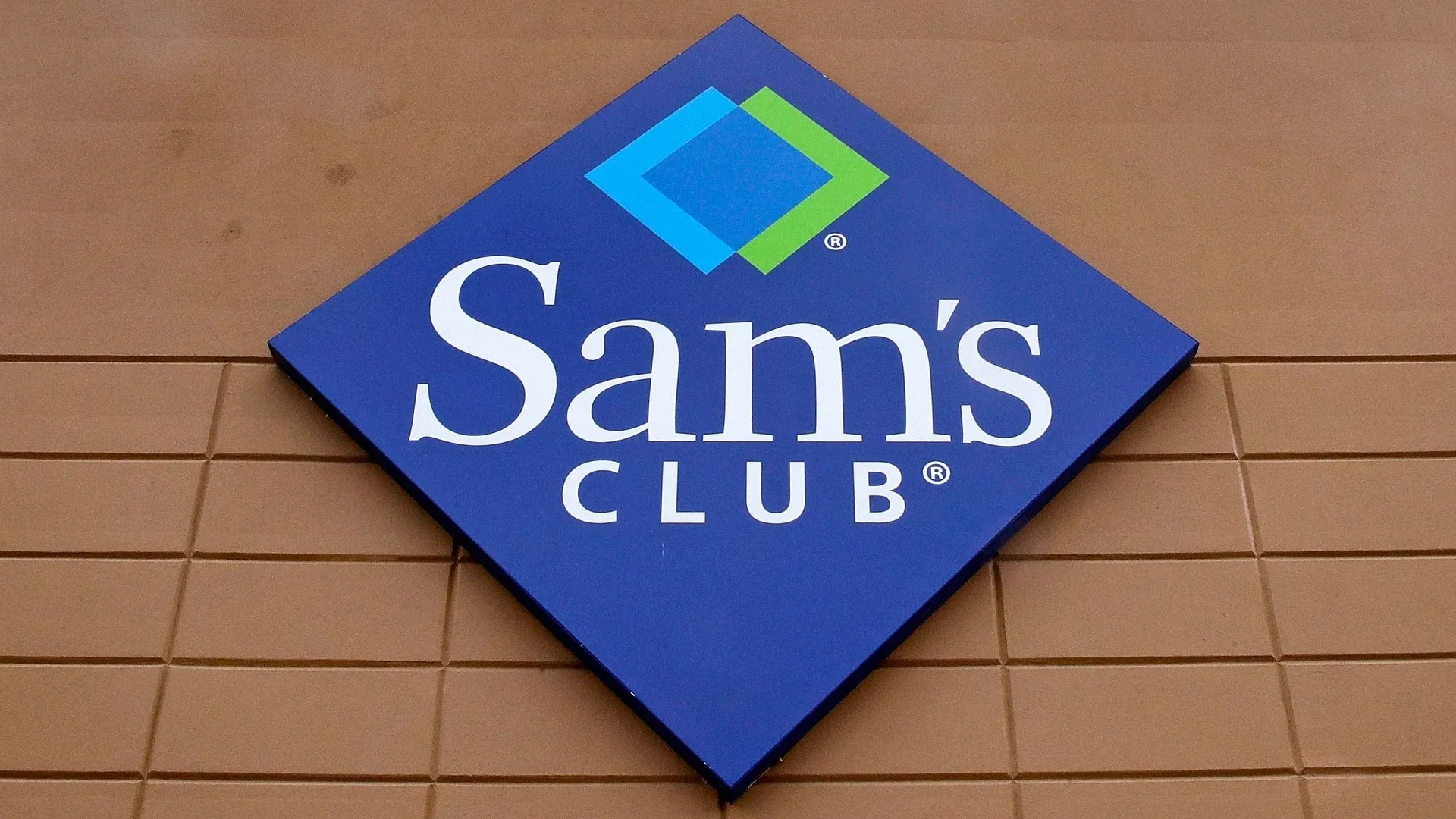 Sam's Club consolidates private brand to “Member's Mark” label
