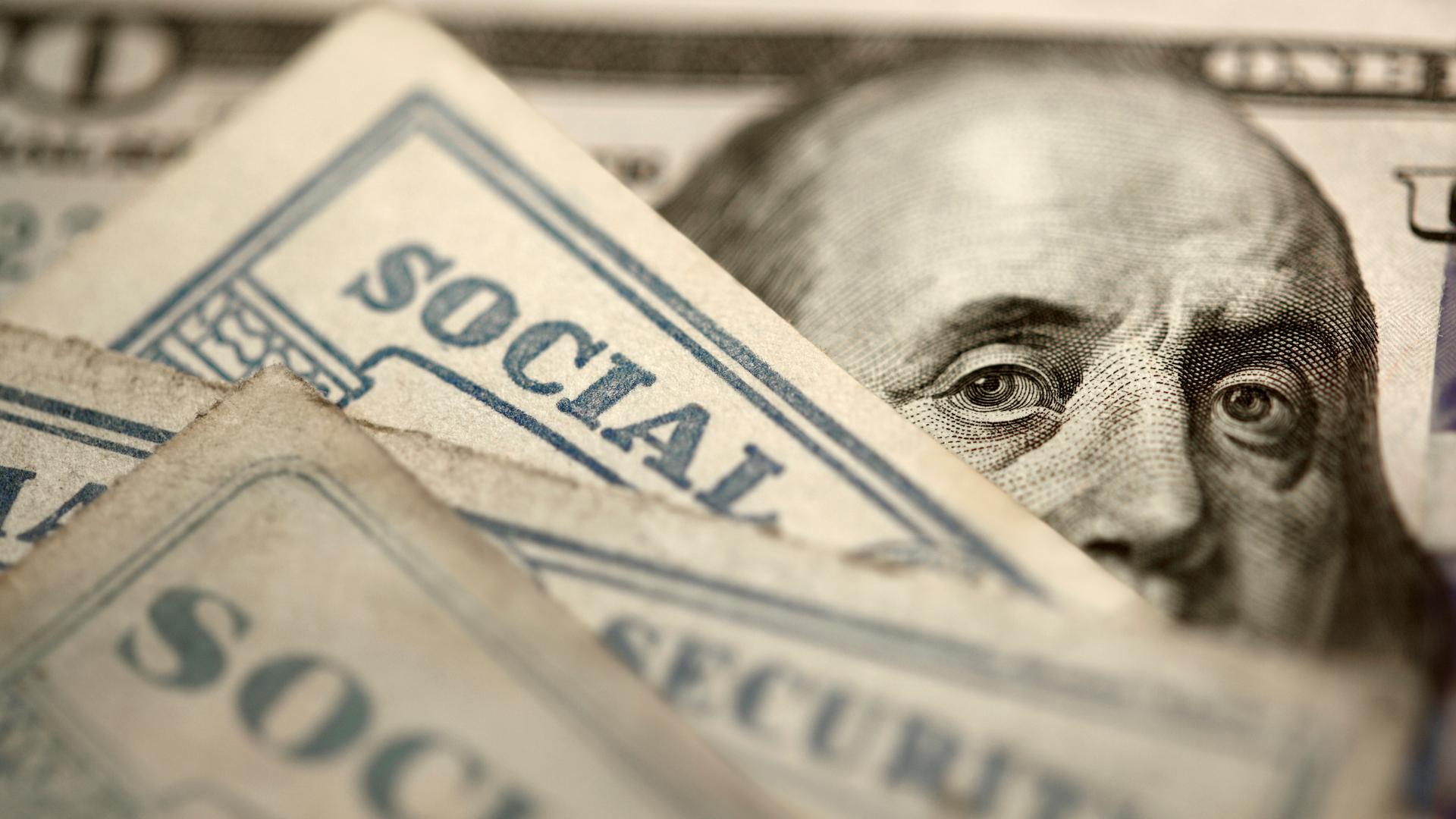 If You Invested Every Social Security Check for 10 Years, How Rich Would You Be?