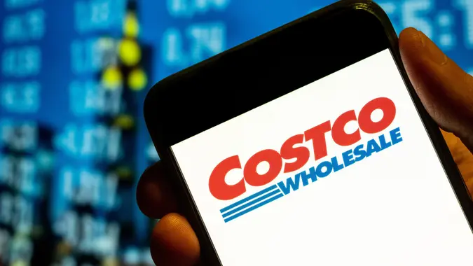 Logos displayed on smartphones in China - 25 July 2022