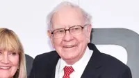 Should You Bet Big on Home Builders Like Warren Buffett Did?