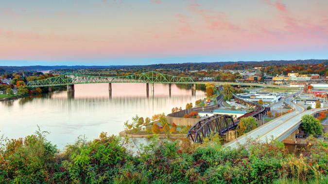 The Parkersburg–Belpre Bridge is a four-lane cantilever bridge that connects Parkersburg, West Virginia to Belpre, Ohio.