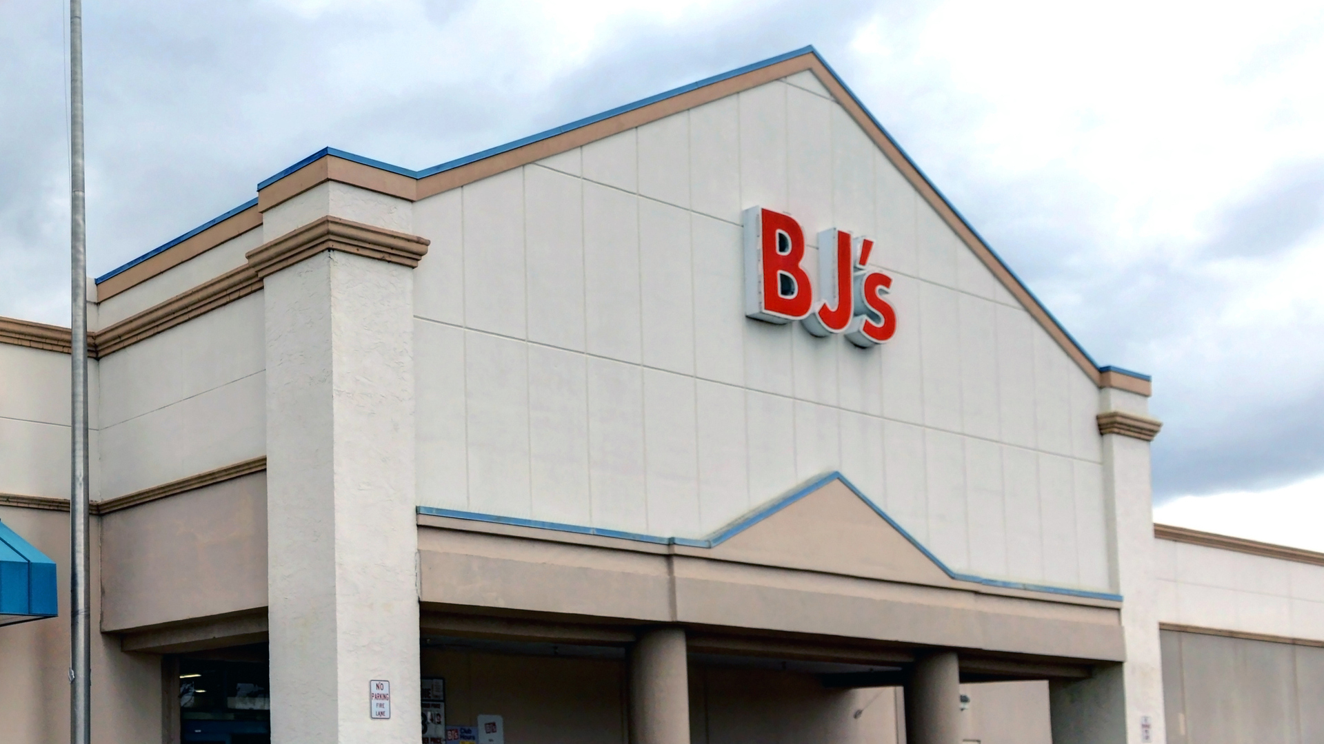 BJ’s Wholesale Club Memberships Are Currently Just $20 — How Does the Value Comp..