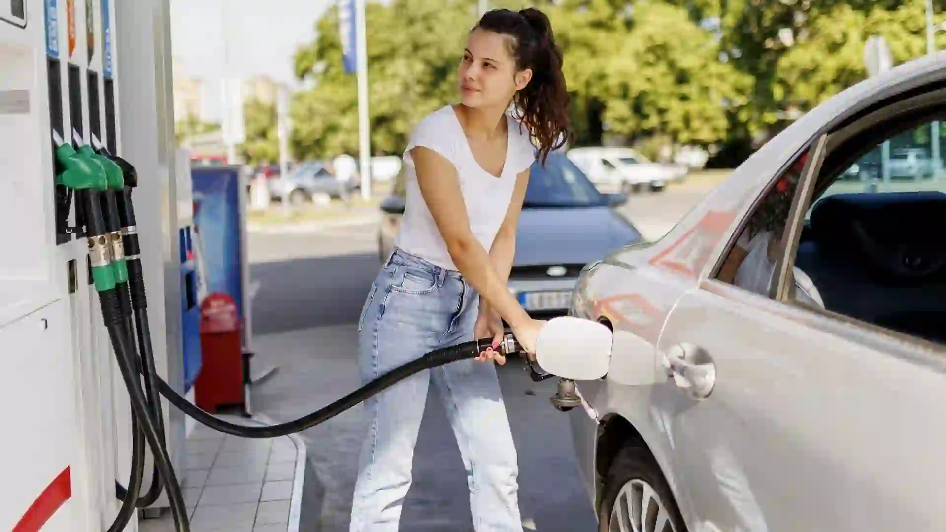 6 Best Apps That Help You Find Cheap Gas