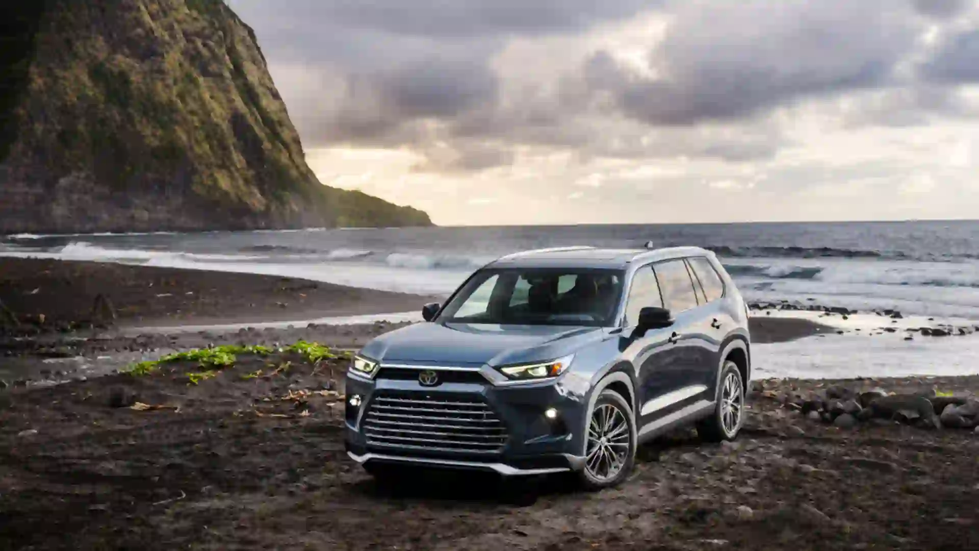 6 Dependable Car Brands Drivers Are Most Likely To Keep for 15 Years or More