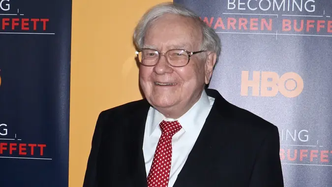 Warren Buffett smiles during an HBO event.