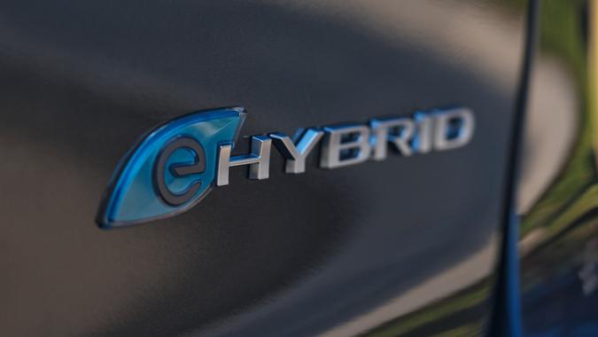 4 Signs These Are the Right Hybrid Vehicles for You