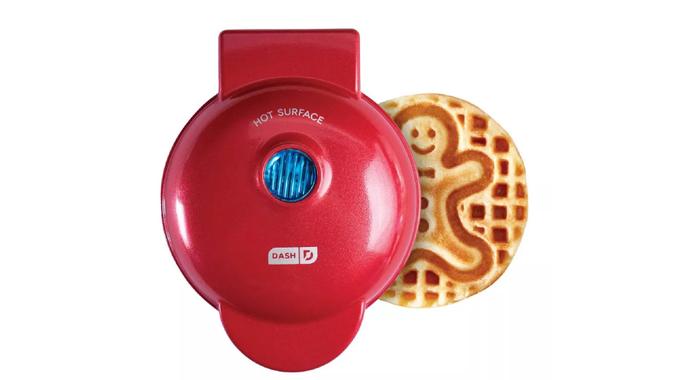 Dash Gingerbread Mini Waffle Maker