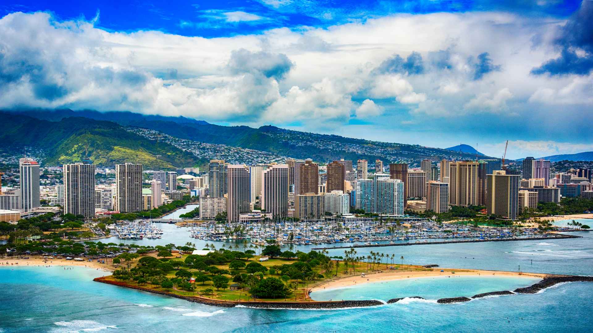 Hawaii vacation: How much does a cruise cost compared to a resort