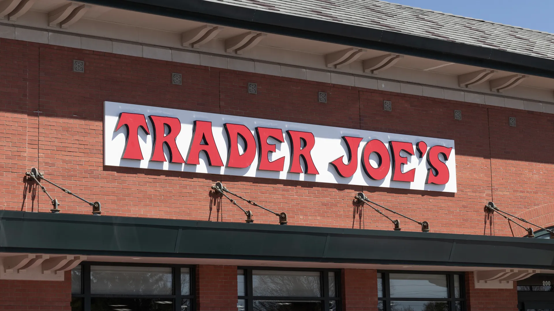 Indianapolis - Circa April 2023: Trader Joe's retail location.