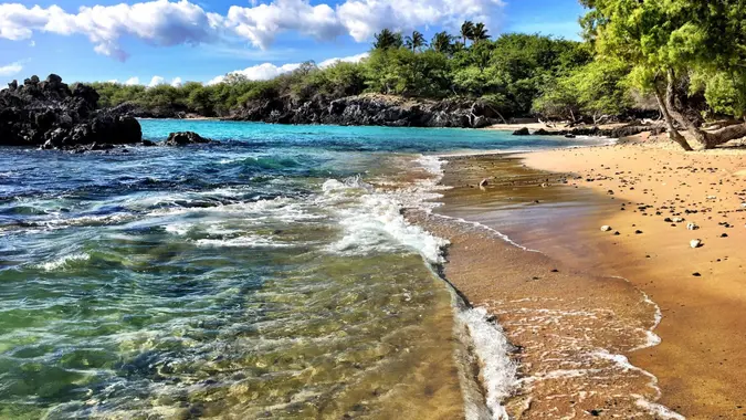 7 Ways To Save Money on Your Vacation to Hawaii This Summer