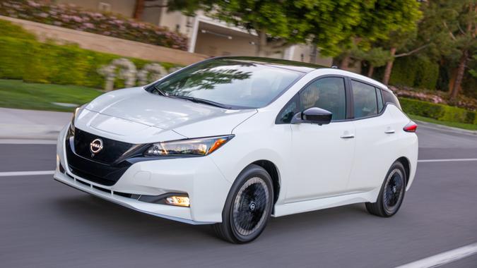 5 Best Electric Cars for Retirees in 2024