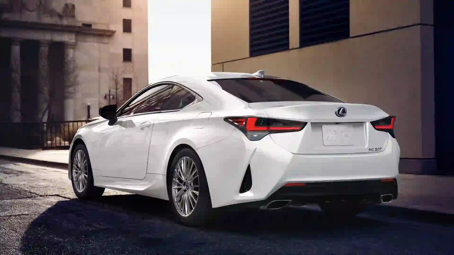 Auto Experts: Stop Buying These 4 Sports Cars Immediately