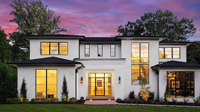 10 US Cities Where Luxury Real Estate Prices Are Plummeting 10 US Cities Where Luxury Real Estate Prices Are Plummeting