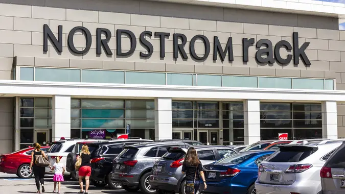 9 ‘Quiet Luxury’ Items To Buy at Nordstrom Rack in September 9 ‘Quiet Luxury’ Items To Buy at Nordstrom Rack in September