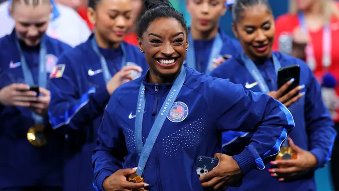 US Olympic Gold Medalists Get $37.5K, But These 15 Countries Pay Six Figures US Olympic Gold Medalists Get $37.5K, But These 15 Countries Pay Six Figures