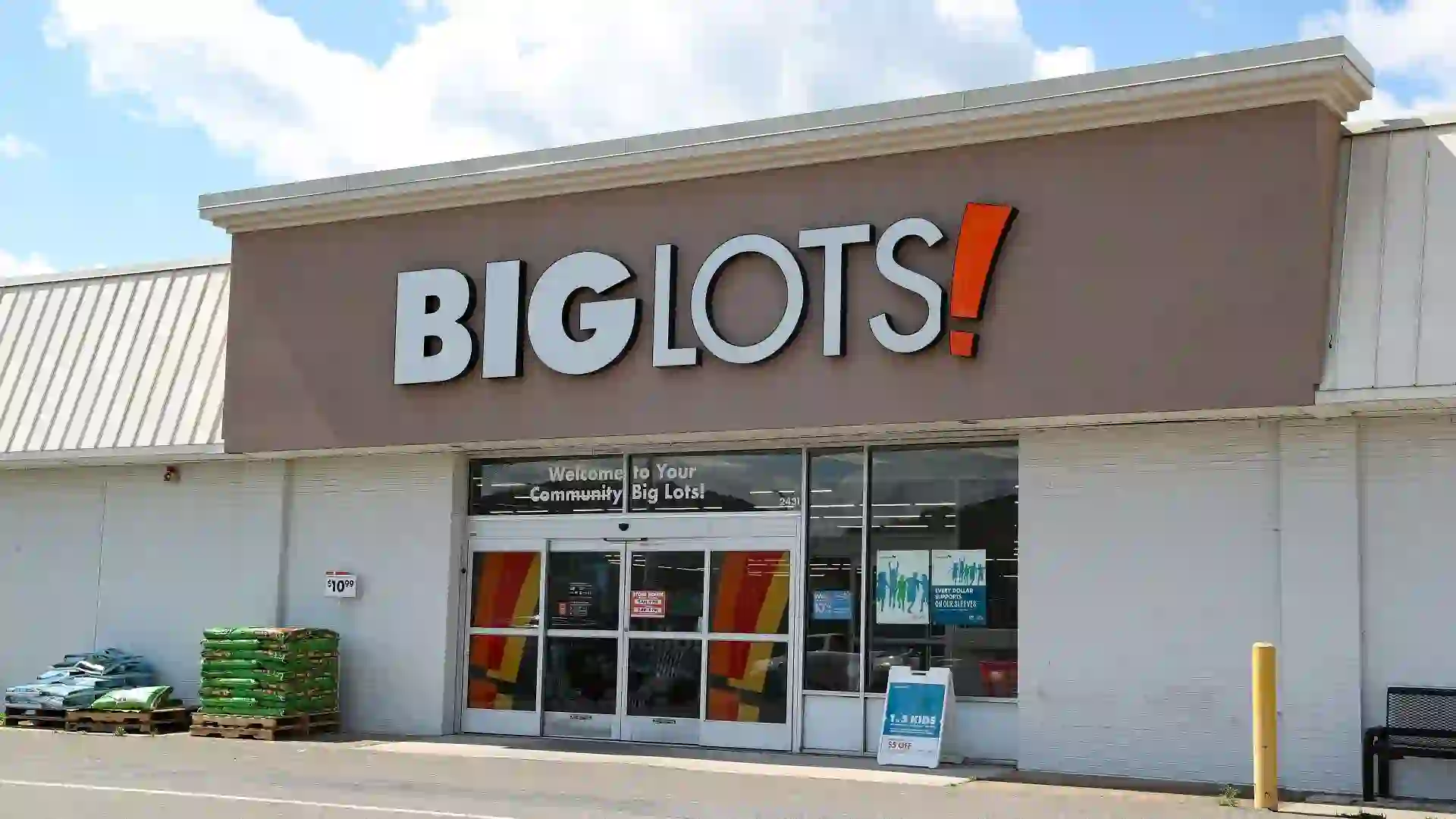 Businesses and Logos in Bloomsburg, US - 19 May 2024