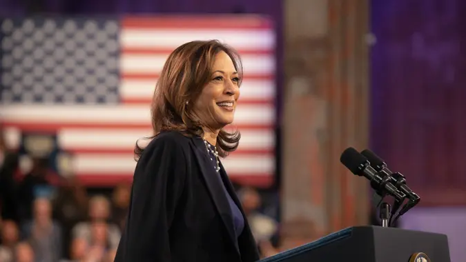 PHILADELPHIA, PENNSYLVANIA - OCTOBER 27: Democratic presidential nominee and Vice President Kamala Harris speaks during a campaign event at The Alan Horwitz "Sixth Man" Center on Sunday, October 27, 2024 in Philadelphia, Pennsylvania, Photo: Matt Bishop/imageSPACEPictured: Ref: BLU_S8003544 281024 NON-EXCLUSIVEPicture by: Matt Bishop/imageSPACE / ShutterstockShutterstockUSA: 1 646 419 4452UK: 020 8068 3593eamteam@shutterstock.
