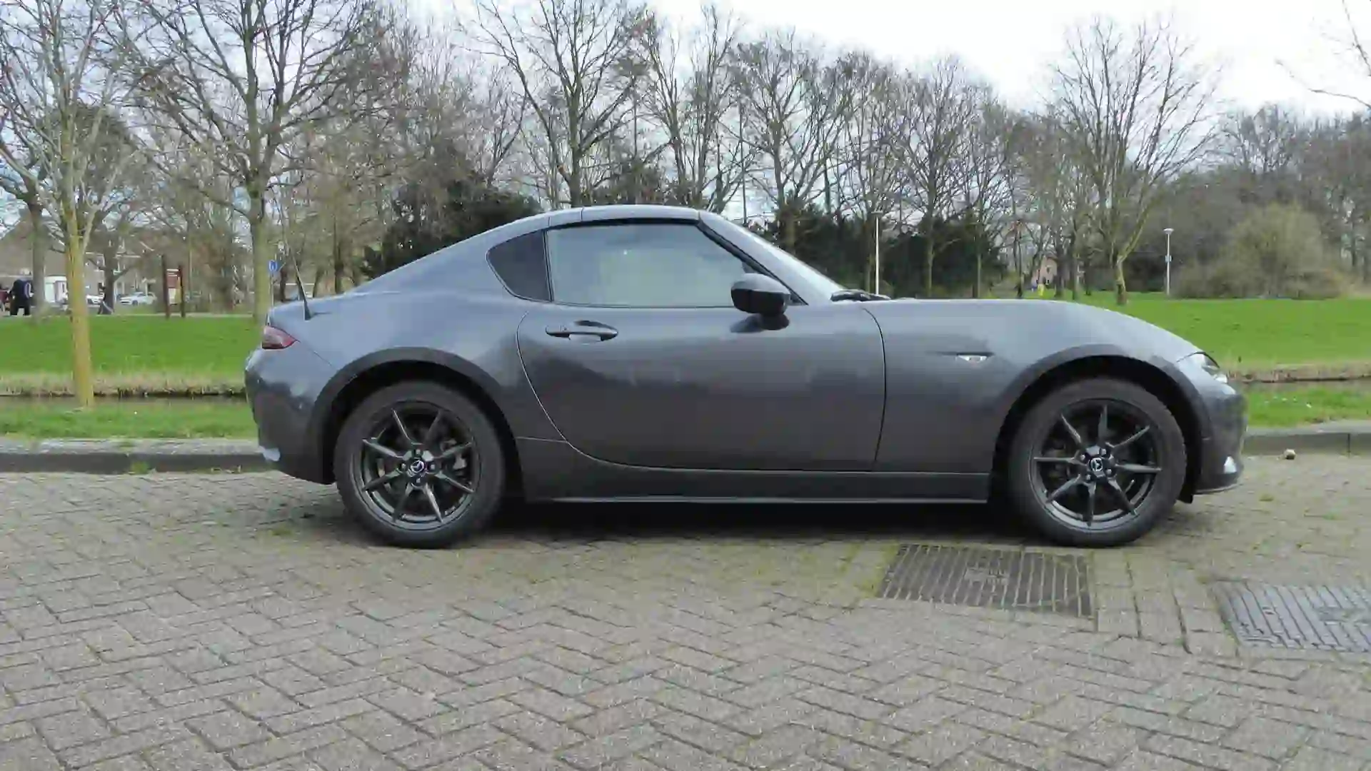 4 Used Sports Cars That Are Good Investments for Retirees