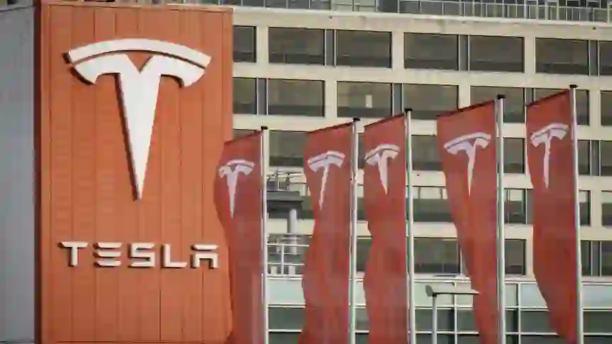 Is Tesla’s New Lower-Priced SUV a Good Investment for Retirees?