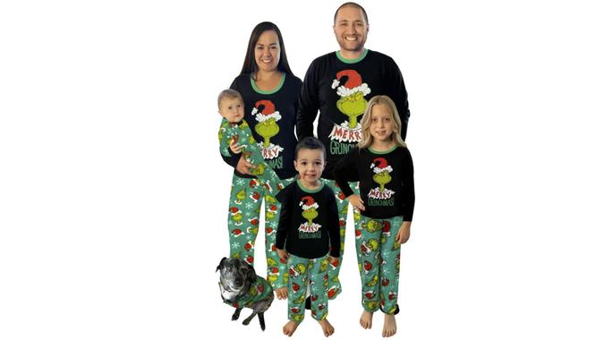 merry_grinchmas_family_pajama_set