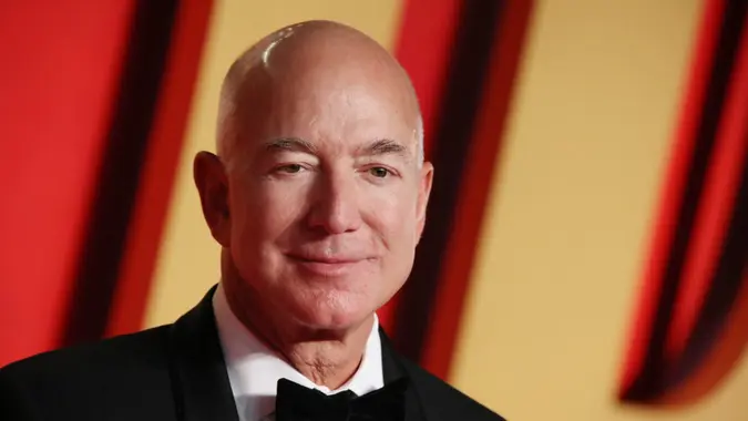 Jeff BezosPictured: jeff bezos,jennifer lawrenceRef: BLU_S7592582 100324 NON-EXCLUSIVEPicture by: Matt Baron/BEI / ShutterstockShutterstockUSA: 1 646 419 4452UK: 020 8068 3593eamteam@shutterstock.