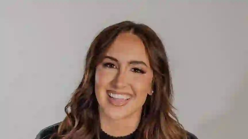 The 4 Stages of Investing To Build Wealth, According to Codie Sanchez