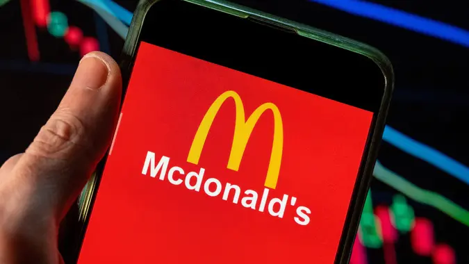 Logos displayed on smartphones in China - 09 Dec 2021