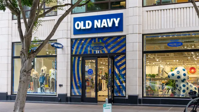 5 Old Navy Items Retirees Need To Buy Ahead of Winter 5 Old Navy Items Retirees Need To Buy Ahead of Winter