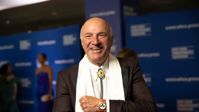 Kevin O'Leary arrives for the 2025 White House Correspondents Association Dinner at the Washington Hilton Hotel in Washington, DC.