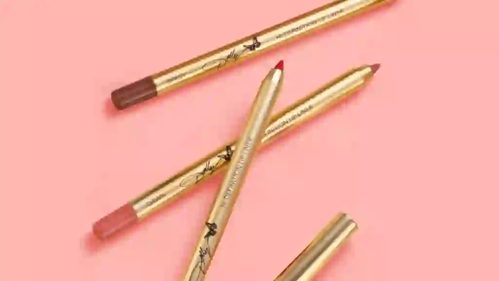 Dolly Beauty lip liner