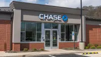 Chase Bank Shut Down 23 Branches In 2025 — Is Yours Next?