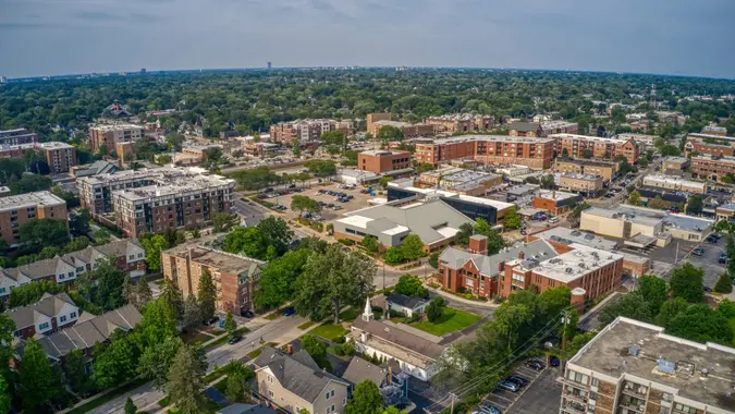 6 Worst Metros for Middle-Class Families