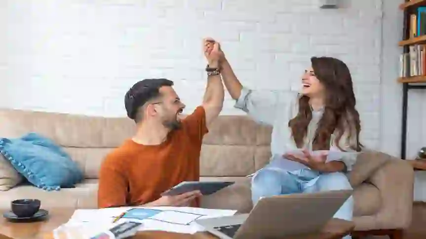 3 Proven Side Gigs for Couples