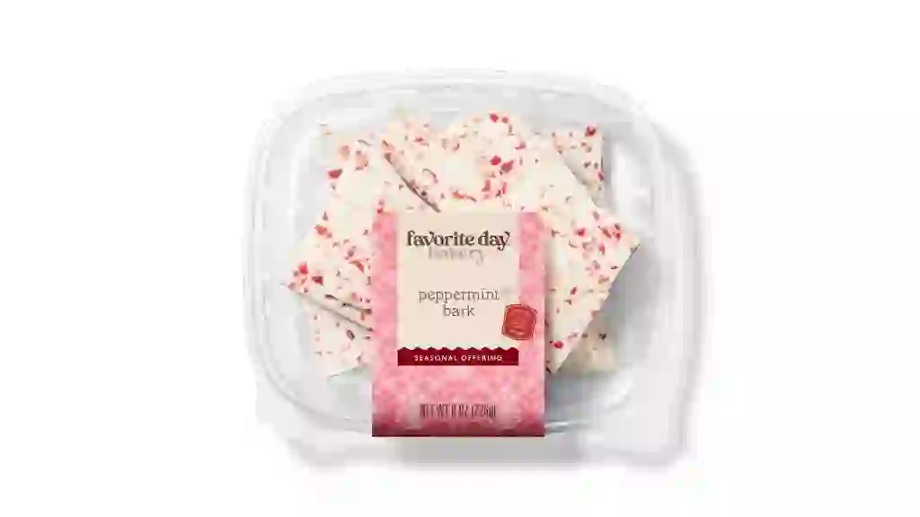 Holiday Christmas Peppermint Bark - 8oz - Favorite Day™