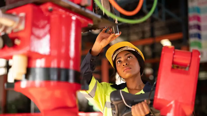 10 AI-Proof Entry Level Careers Paying $50K+ 10 AI-Proof Entry Level Careers Paying $50K+