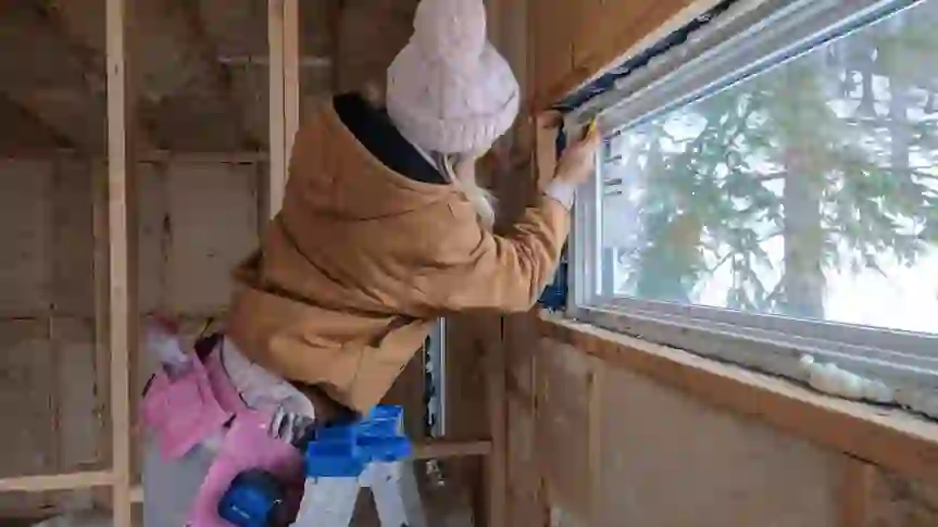 6 Cheap Things You Should Do Now To Prep Your Home for Winter