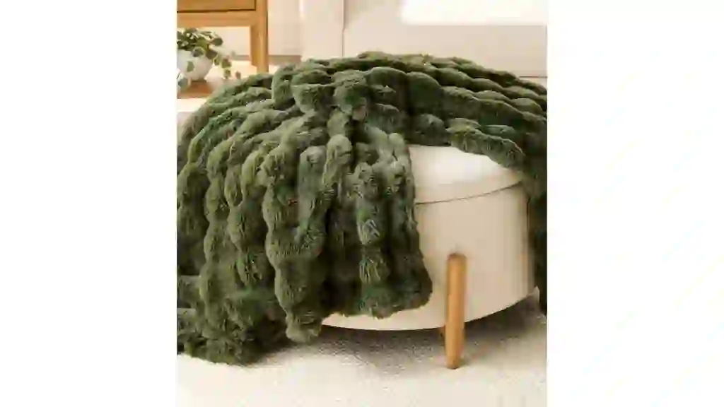 Better Homes & Gardens Green Bubble Faux Fur Ultra Soft Luxury Oversized Throw Blanket 50" x 72", Sea Turtle